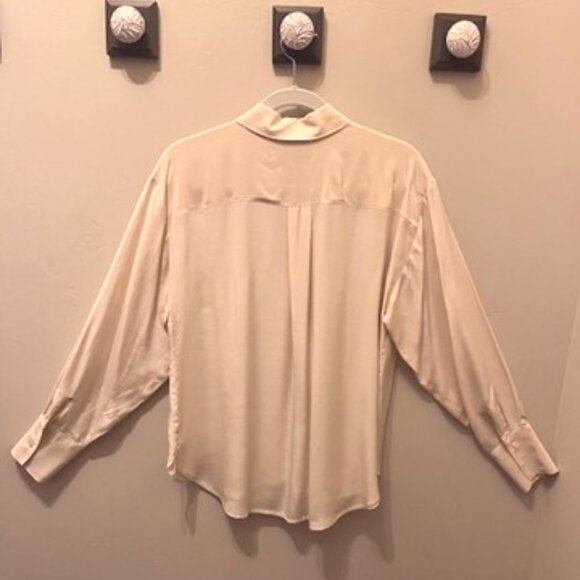 LOFT Oversized Ivory Long-Sleeved Button-Down Shirt Blouse-SMALL-NWT - Picture 5 of 9
